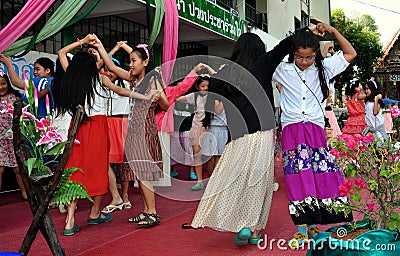 Chiang Mai, Thailand: School Girls Dancing
