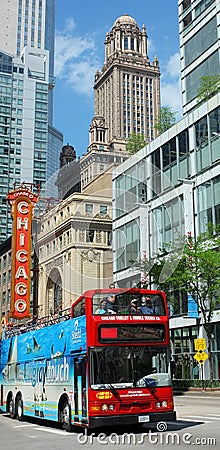 Chicago travel red bus