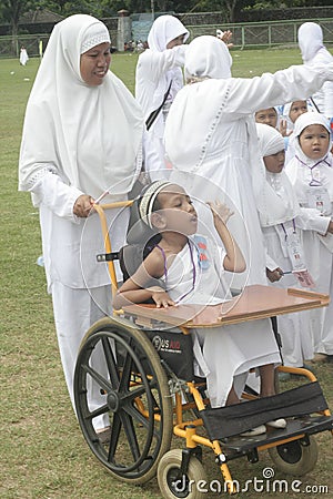 CHILDREN EARLY LEARNING DISABLED CHILDREN AND WORSHIP HAJJ