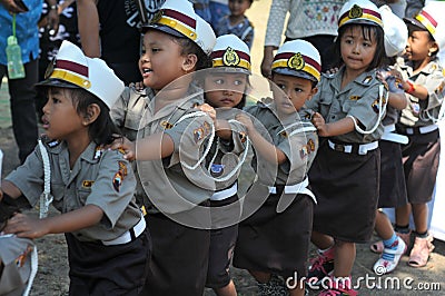 The children get to know the profession of police