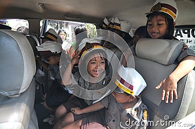 The children get to know the profession of police