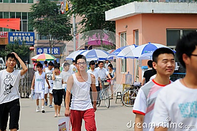 China: students take the exam