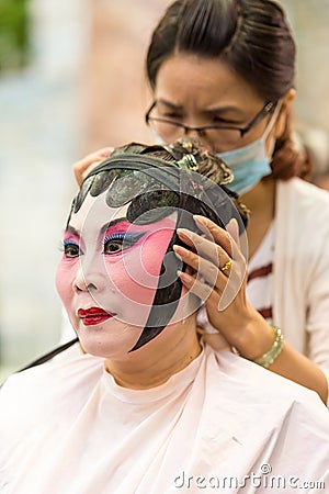 Chinese operas make up