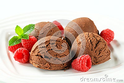 Chocolate almond ice cream with fresh raspberries