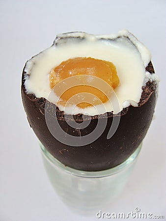 Chocolate egg