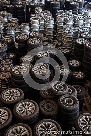 Chongqing Minsheng Logistics Beijing Branch Auto Parts Warehouse reserve car tires