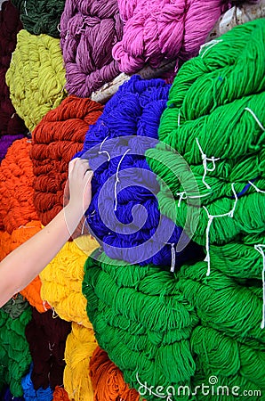 Choosing Colorful Wool Ball