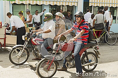 Cienfuegos bikers
