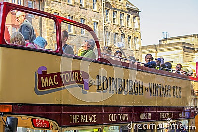 City tour in Edinburgh in vintage bus