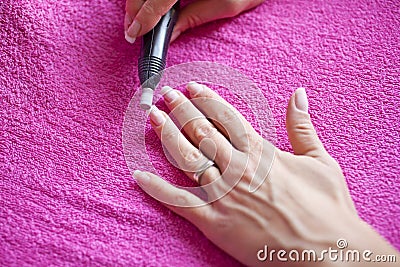 Cleaning nails
