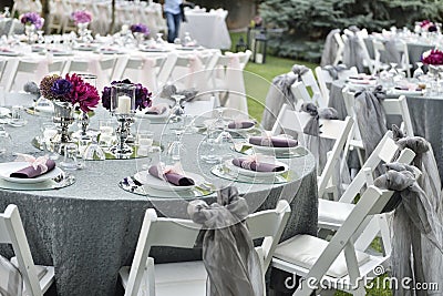Close-up catering table set