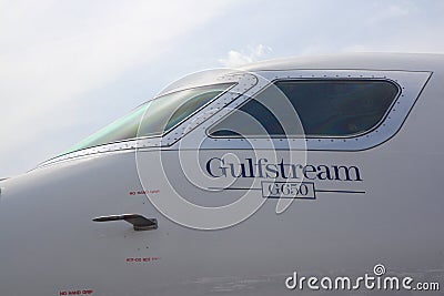 Cockpit detail of the new Gulfstream G650