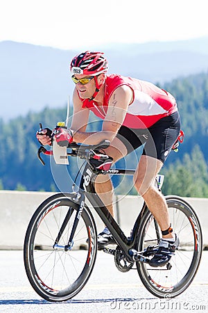 Coeur d Alene Ironman cycling event