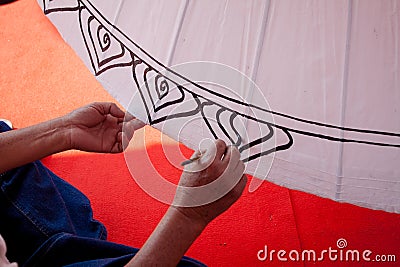 Coloring paints umbrella made ​​of paper / fabric. Arts and