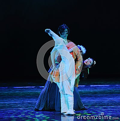 The complex relationship-The dance drama The legend of the Condor Heroes