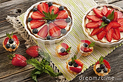Composition with berries tarts