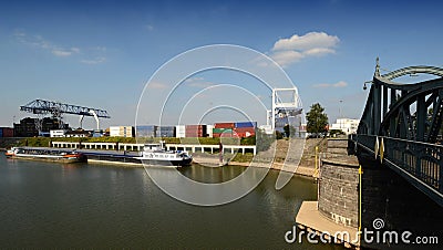 Container Terminal - Krefeld the port city