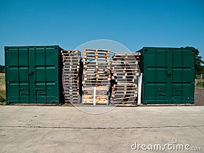 Containers and Pallets