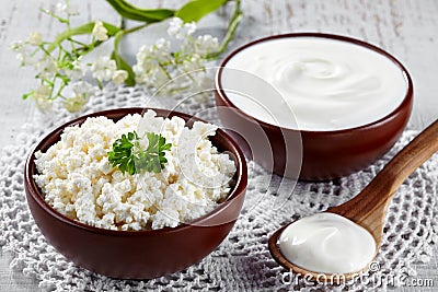 Cottage cheese and sour cream