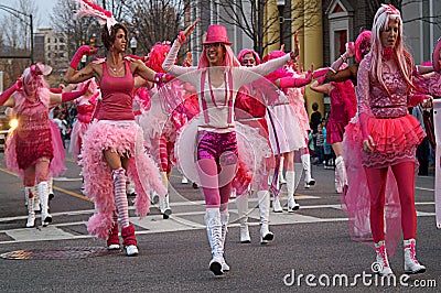 cotton-candy-girls-mardi-gras-parade-dre