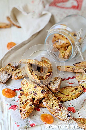 Crisp Italian cookies - biscotti