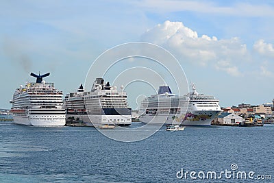 3 Cruise liners at port