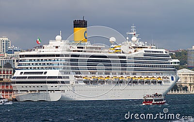 Cruise Ship