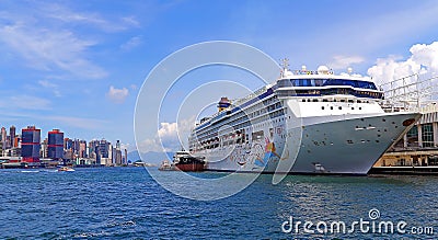 Cruise ship at kowloon, hong kong