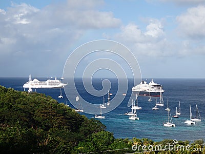 Cruise ships and yachts at anchor