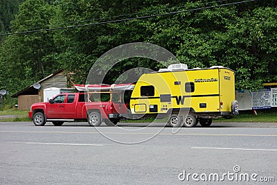 A cute trailer at a campground