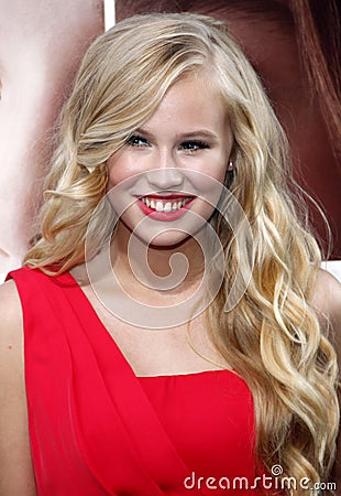 Danika+Dreams Danika Yarosh przy Los Angeles premiera 'Jeżeli Zostaję trzymającym ...