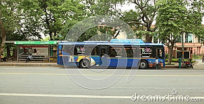 Delhi sightseeing Bus