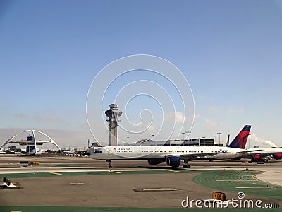 Delta Plane sits on Runway at LAX