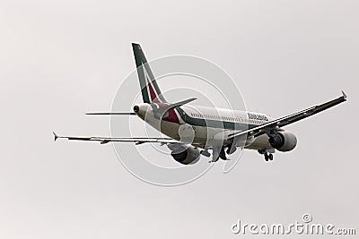 Departing Alitalia Airbus A320-216 aircraft