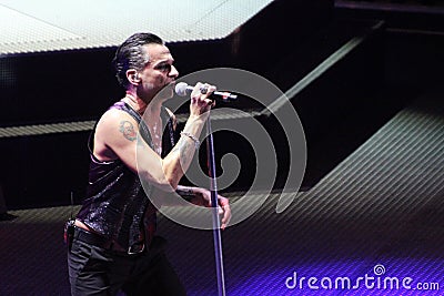 Depeche Mode - The Machine Tour 7