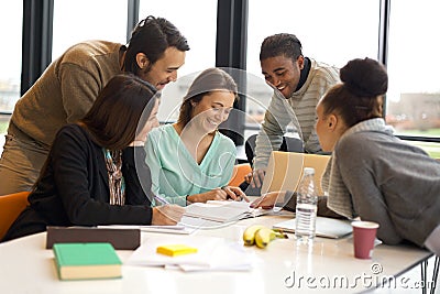 People who do uni assignment