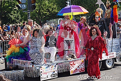 Drag Queens at the Parade