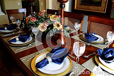 Dressed Dining Room Table