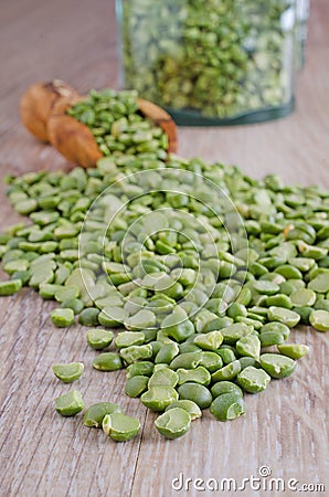 Dried green peas