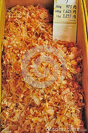 Dried tuna flakes on sale