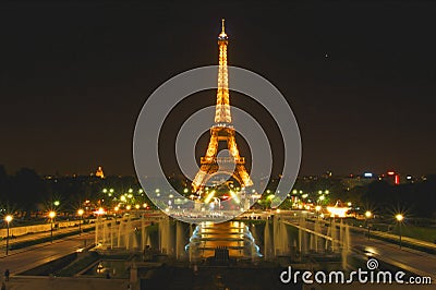 Eiffel Tower, Paris, France lit up at night