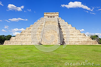 El Castillo (The Kukulkan Temple) of Chichen Itza