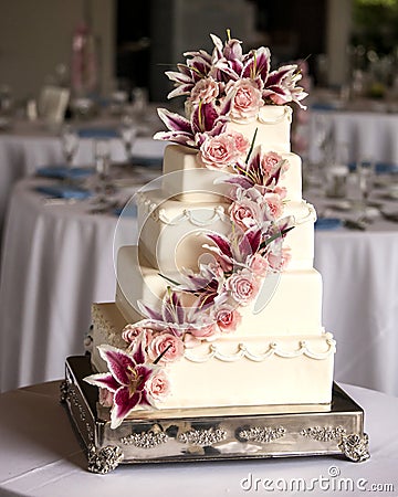 Elaborate five tiered wedding cake