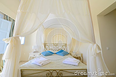 Elegent tent bed - bedroom furniture