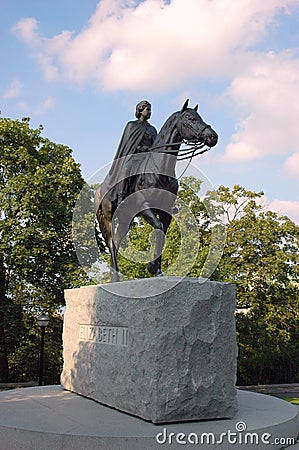 Elizabeth II Ottawa Statue of Queen Elizabeth