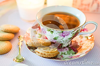 englischer-tee-mit-pl%C3%A4tzchen-361031