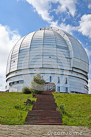 Europe s largest optical telescope azimuth.