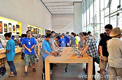 Experience the new machine in Apple store