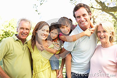 Extended Group Of Family Enjoying Day