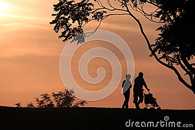 FAMILY SILHOUETTES